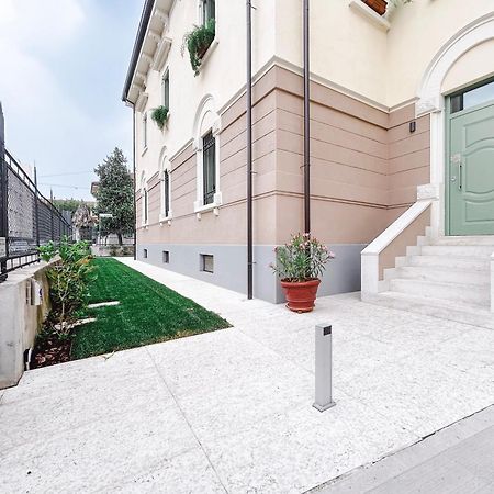 Via Poma Rooms Verona Exterior photo
